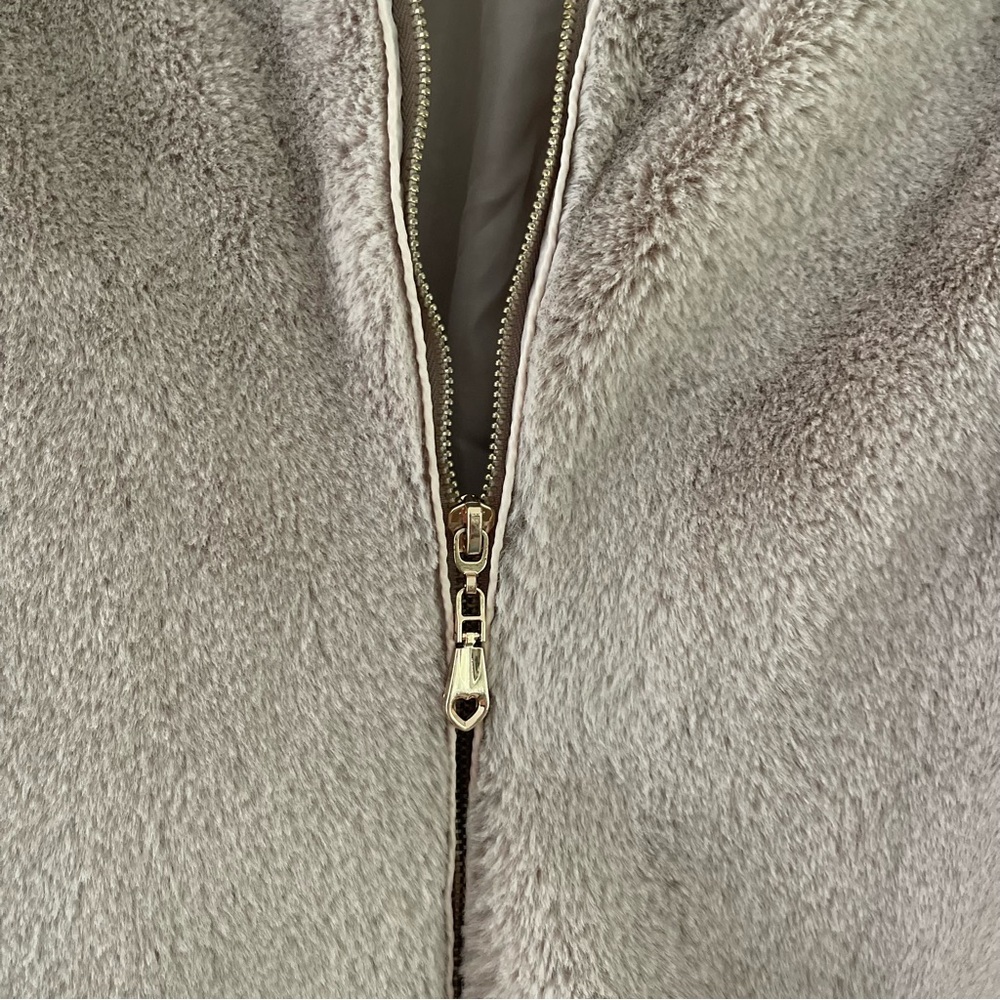 Jacket in Cream and Tan with Ribbed Cuffs - Picture 3 of 8